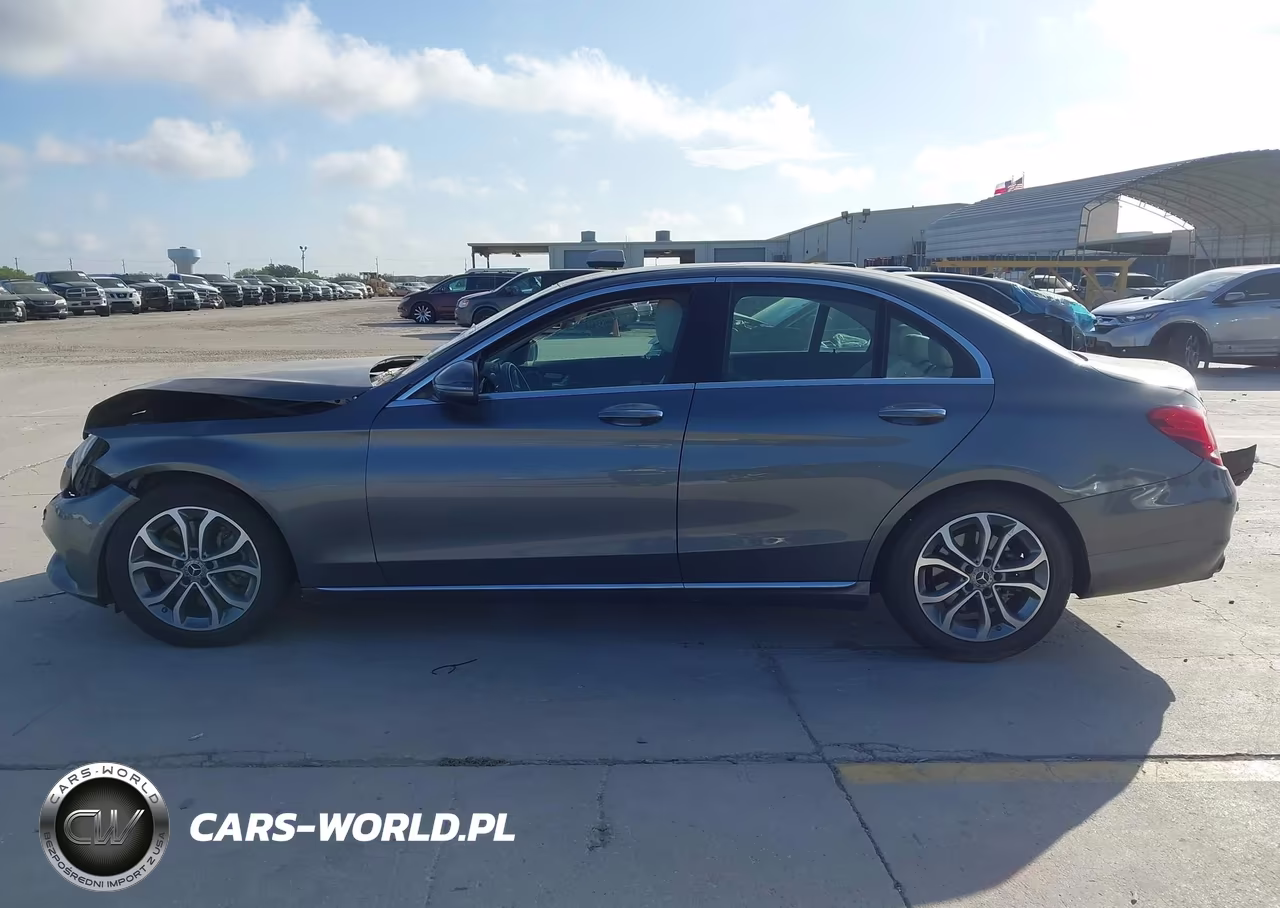 2018 Mercedes-Benz C 300 VIN:55SWF4JB1JU239347 - 14