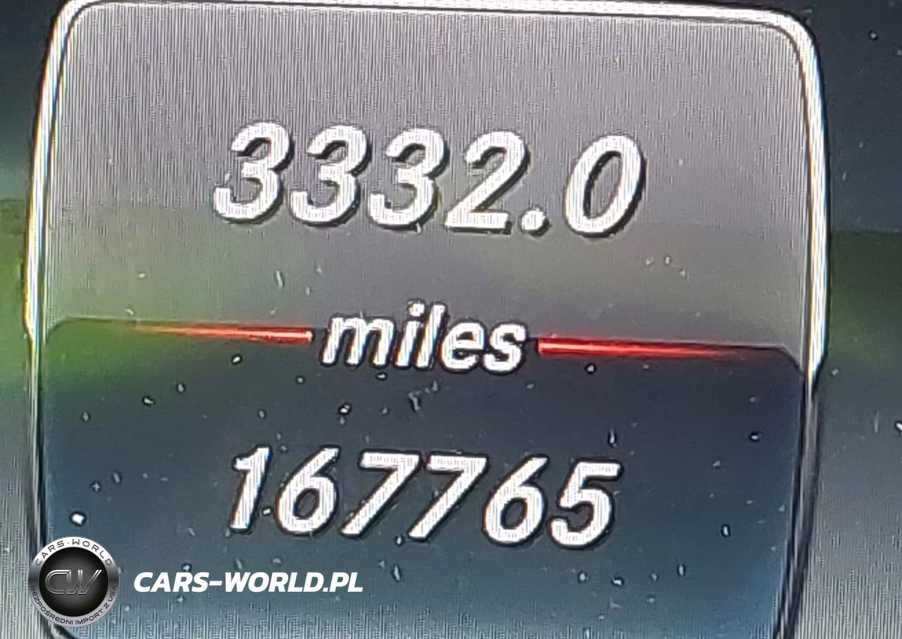 2018 Mercedes-Benz C 300 VIN:55SWF4JB1JU239347 - 15