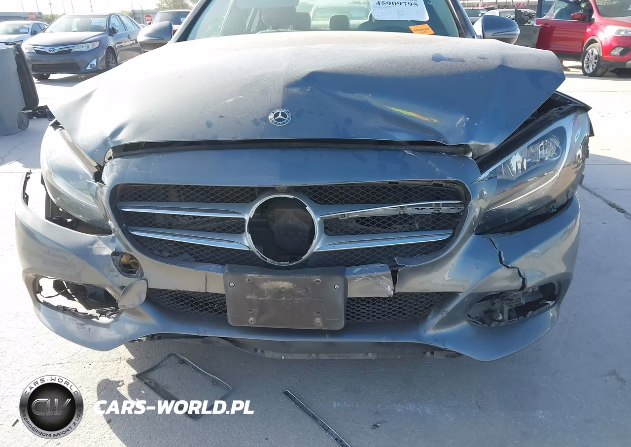 2018 Mercedes-Benz C 300 VIN:55SWF4JB1JU239347 - 6