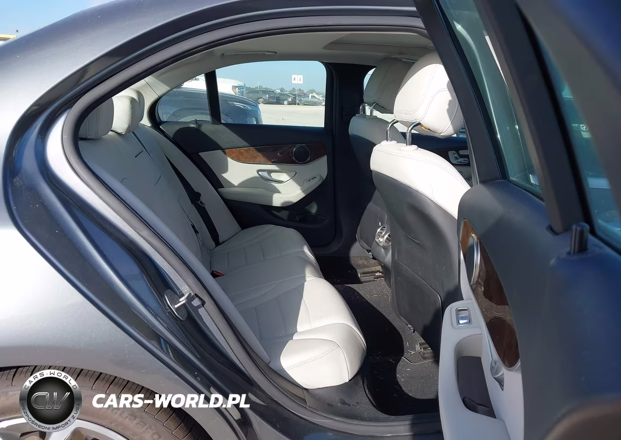 2018 Mercedes-Benz C 300 VIN:55SWF4JB1JU239347 - 8