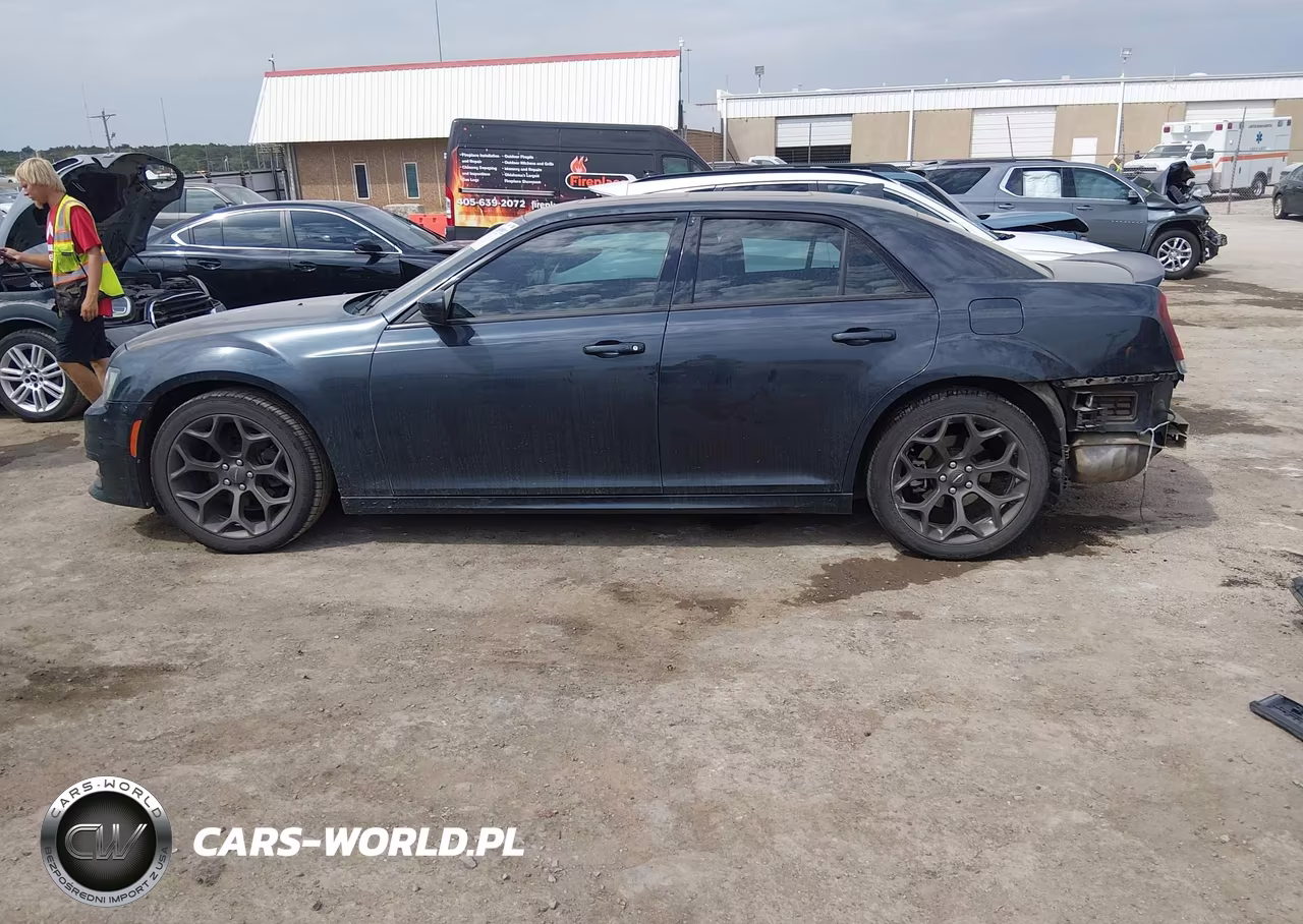 2017 Chrysler 300 300S Alloy Edition VIN:2C3CCABG2HH661674 - 13