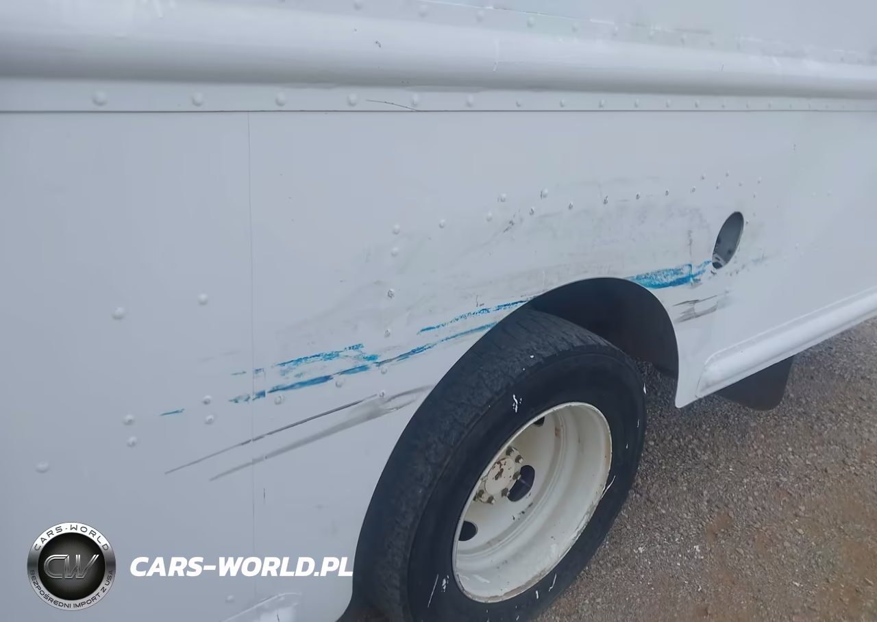 2015 Ford F-59 Commercial Stripped VIN:1F66F5KY4F0A04699 - 12