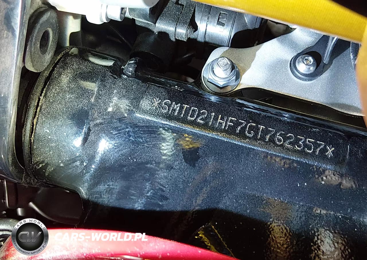 2016 Triumph Motorcycle Thruxton 1200 R VIN:SMTD21HF7GT762357 - 10
