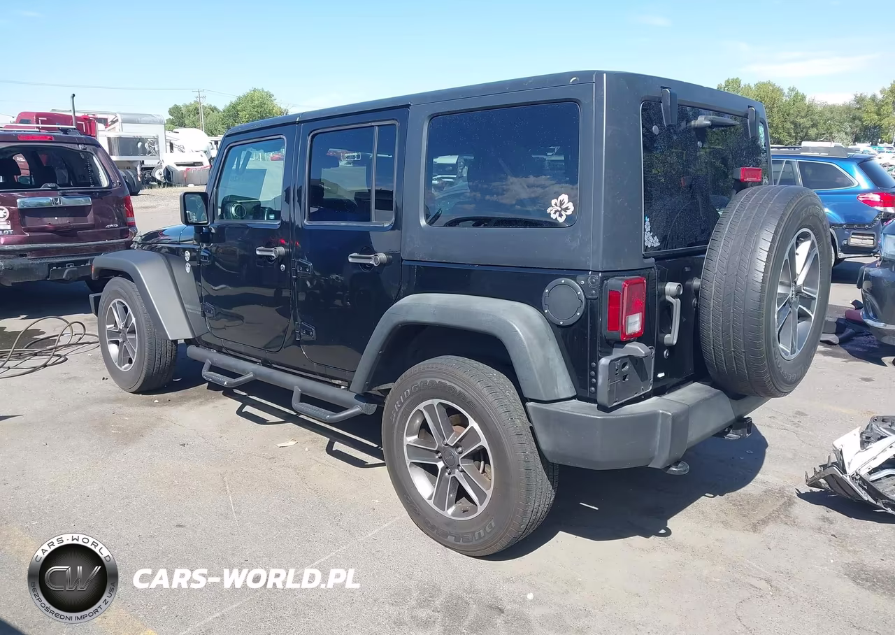 2016 Jeep Wrangler Unlimited Sport VIN:1C4BJWDG0GL327555 - 3