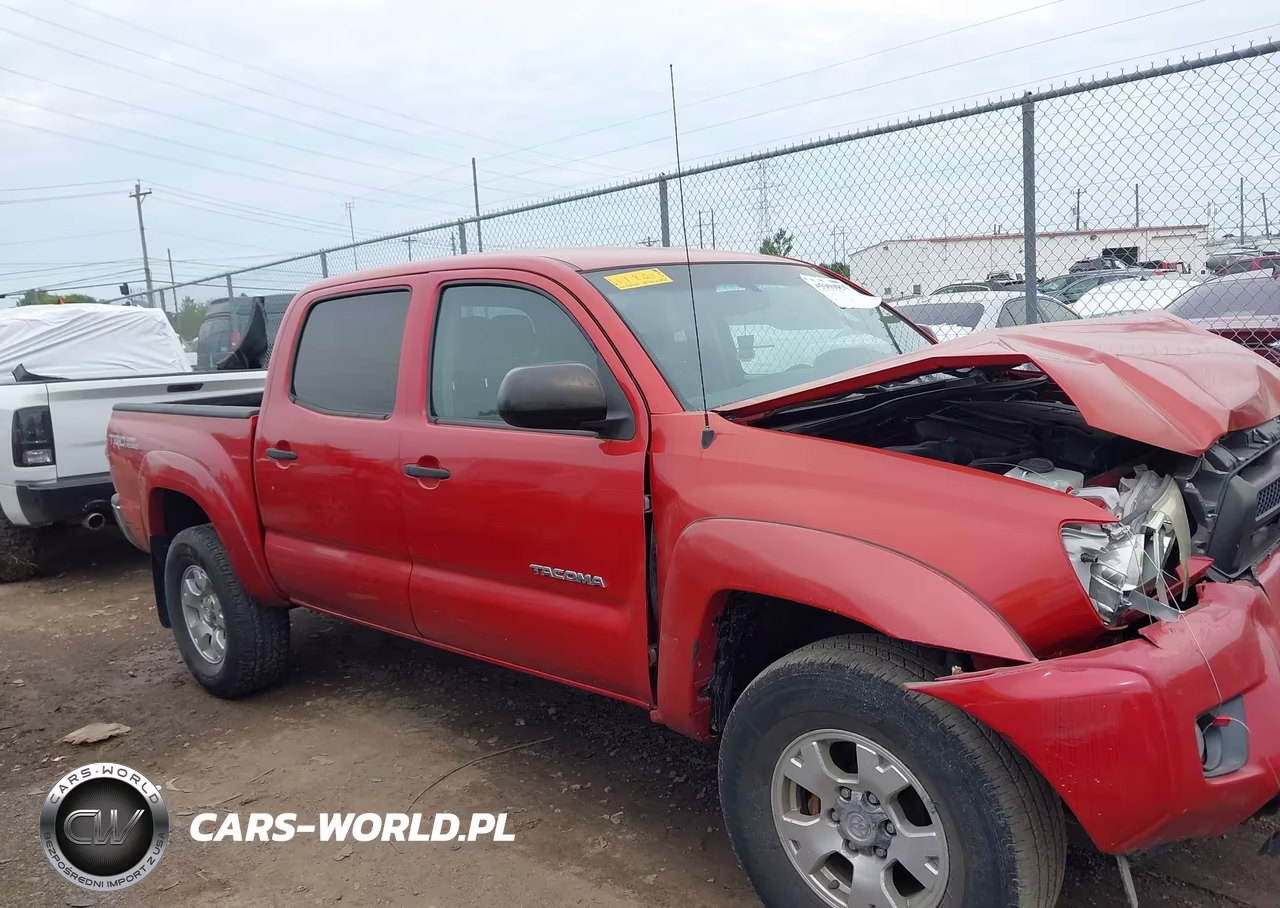 2013 Toyota Tacoma Base V6 VIN:3TMLU4EN6DM118215 - 13