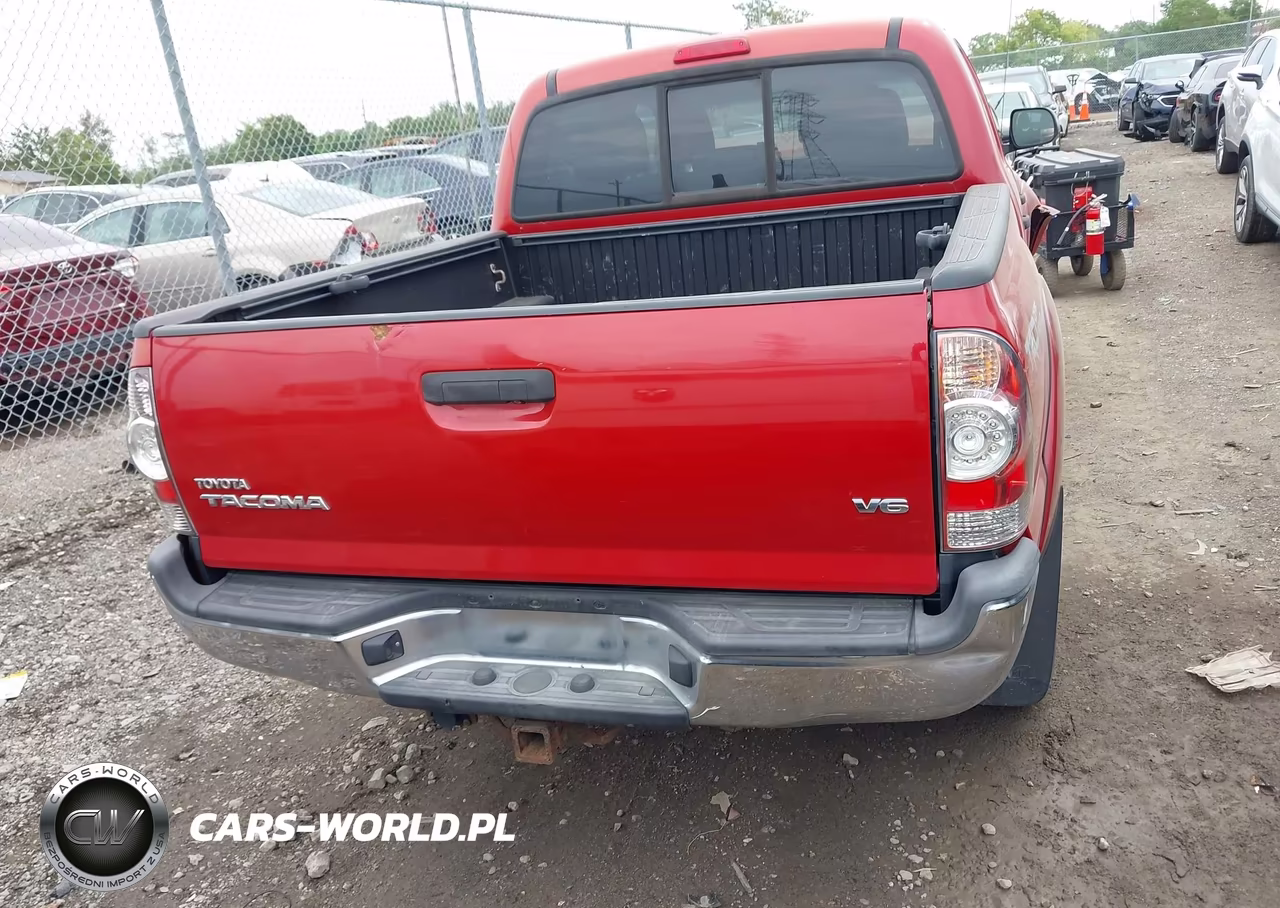 2013 Toyota Tacoma Base V6 VIN:3TMLU4EN6DM118215 - 16