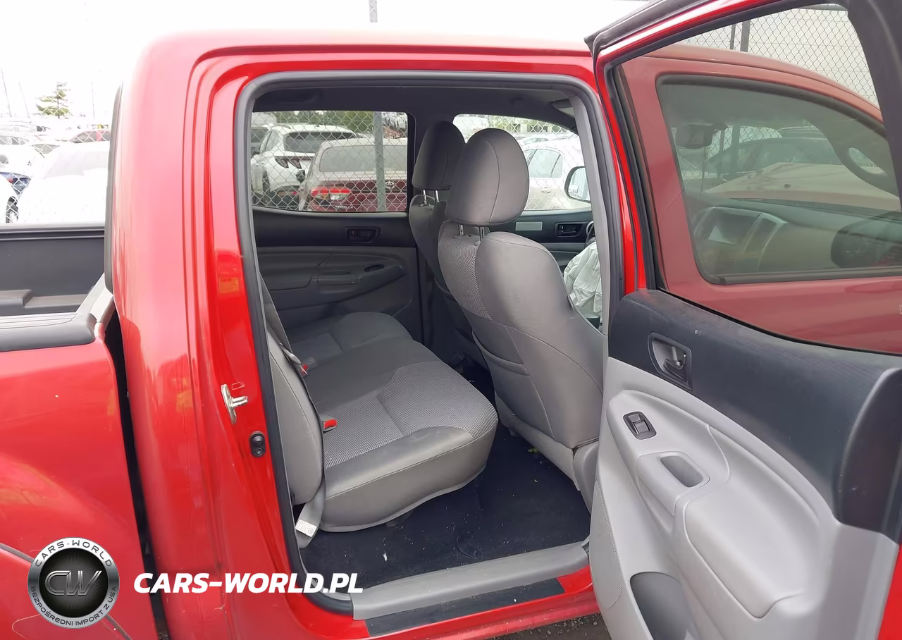 2013 Toyota Tacoma Base V6 VIN:3TMLU4EN6DM118215 - 8