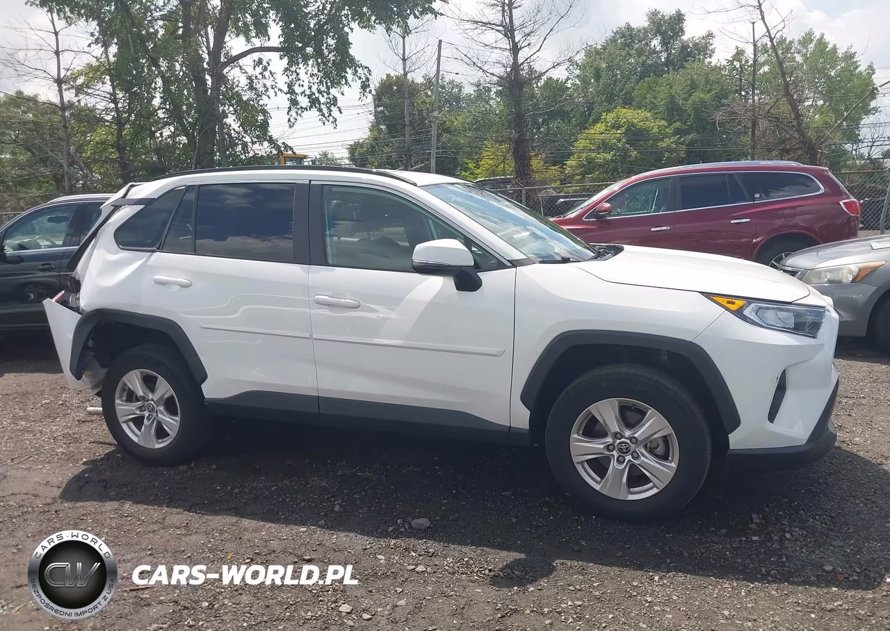 2021 Toyota Rav4 Xle VIN:2T3P1RFVXMW243061 - 13