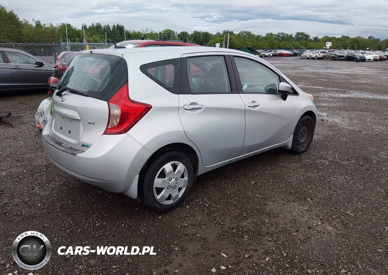 2015 Nissan Versa Note Sv VIN:3N1CE2CP2FL435653 - 4