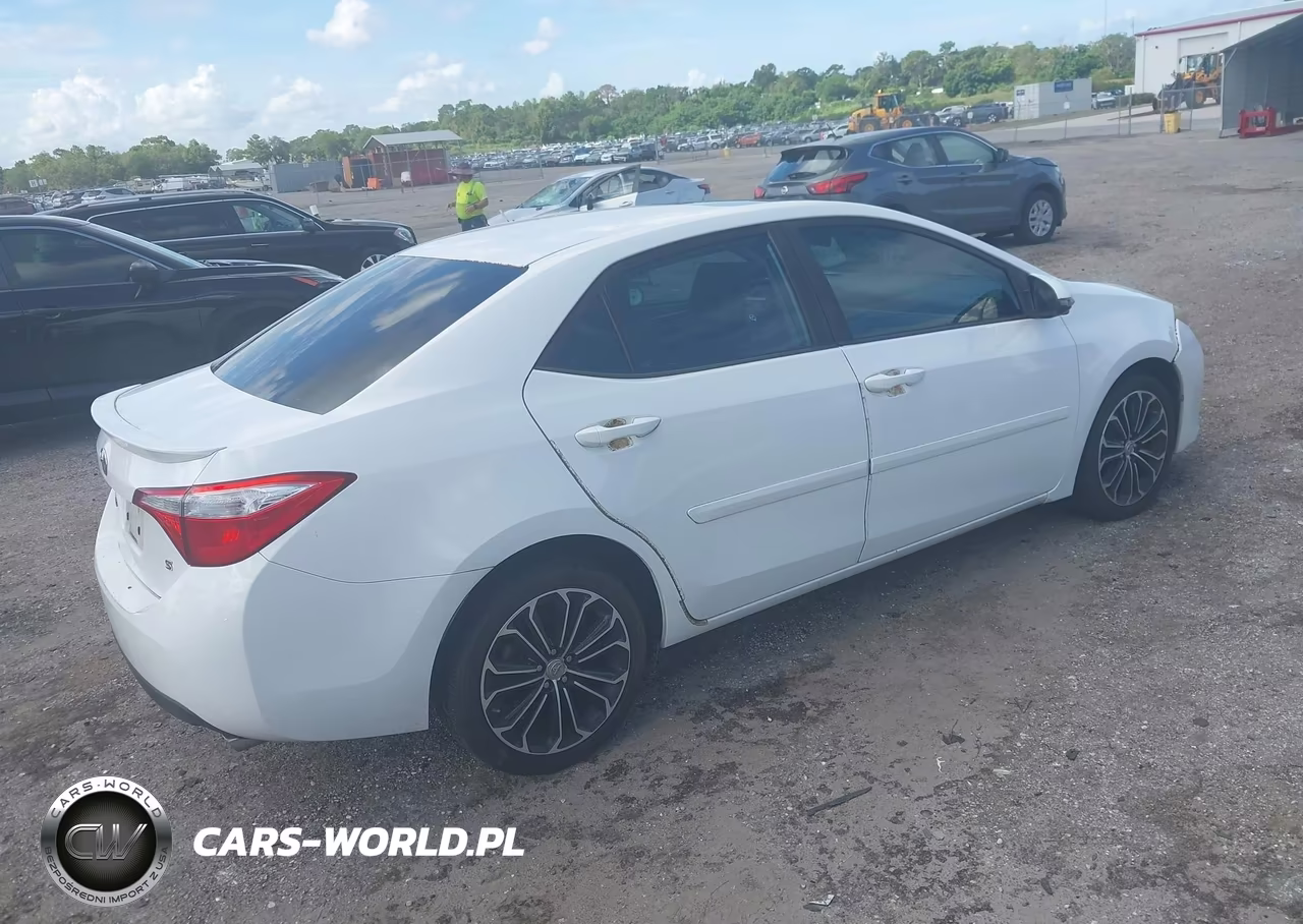 2016 Toyota Corolla S Plus VIN:2T1BURHE1GC628182 - 4