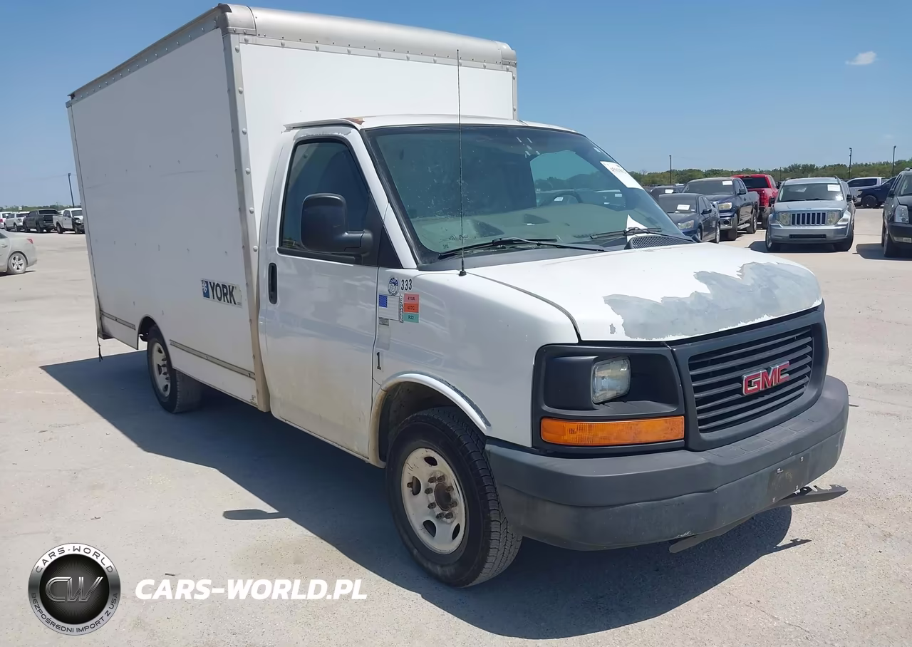 2012 GMC Savana Cutaway Work Van
