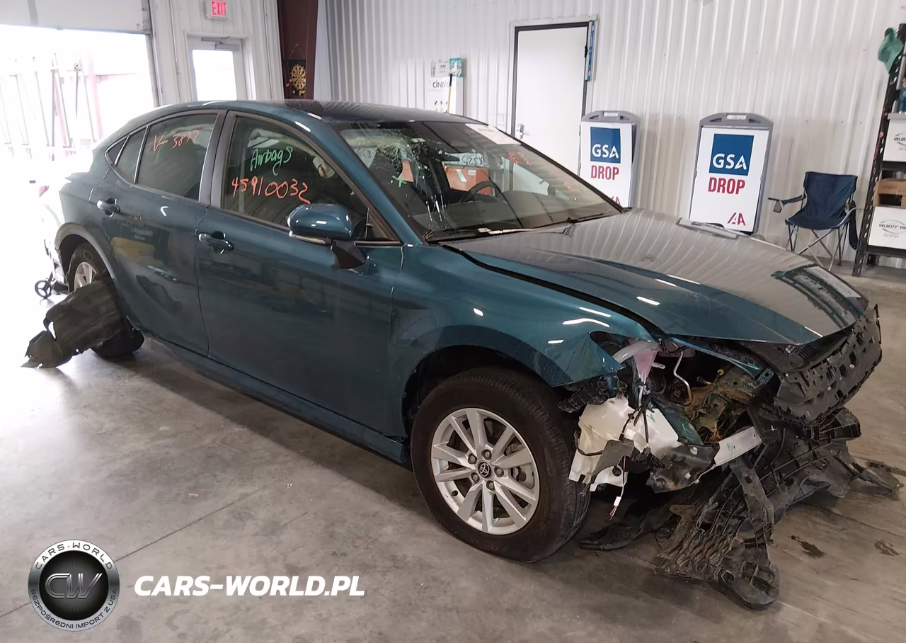 2026 Toyota Camry Le – zdjęcie 1 z 21