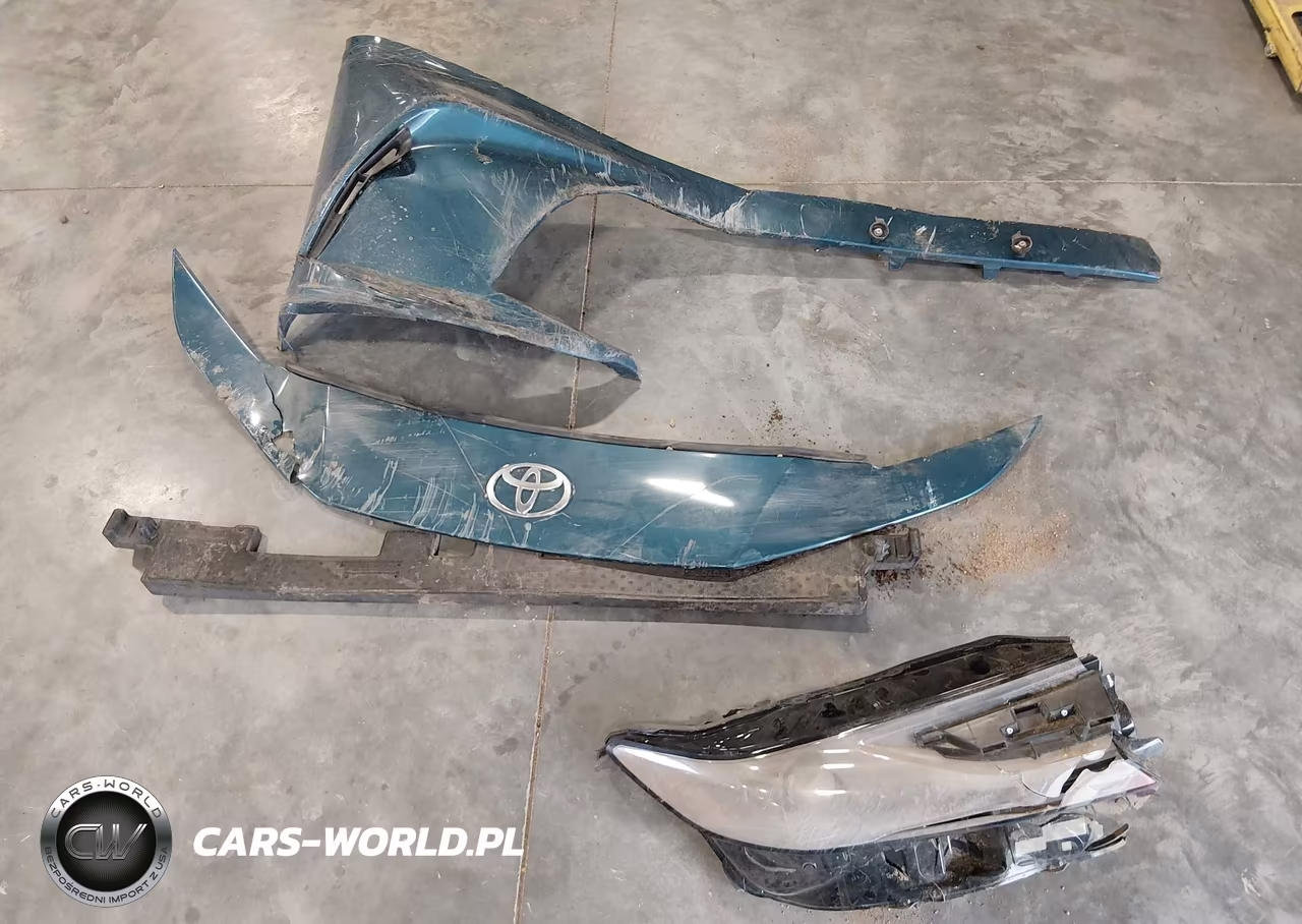 2026 Toyota Camry Le VIN:4T1DAACK0TU253877 - 12