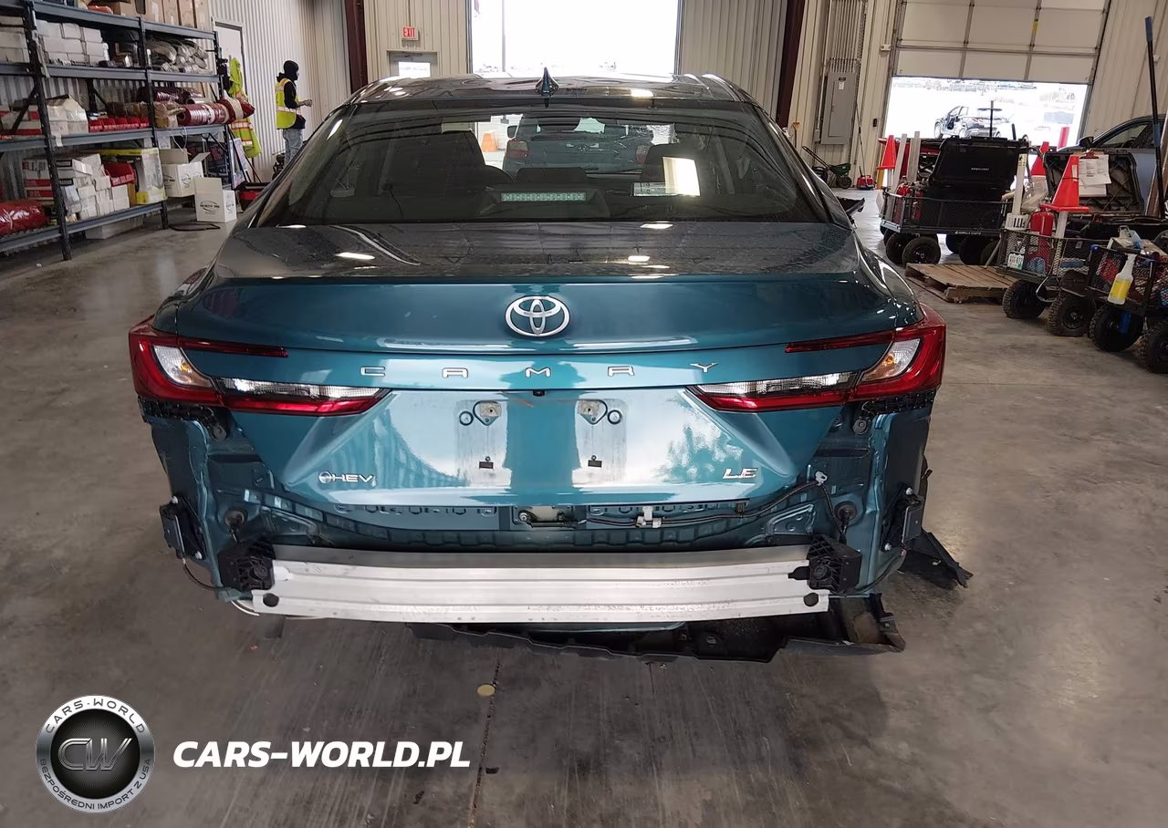 2026 Toyota Camry Le VIN:4T1DAACK0TU253877 - 17