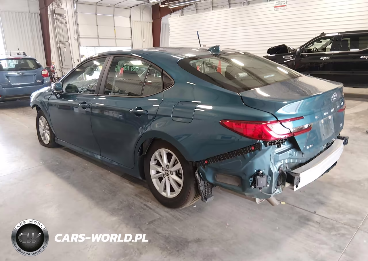 2026 Toyota Camry Le VIN:4T1DAACK0TU253877 - 3