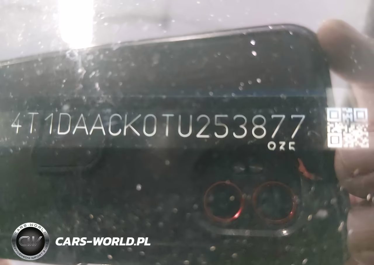 2026 Toyota Camry Le VIN:4T1DAACK0TU253877 - 9