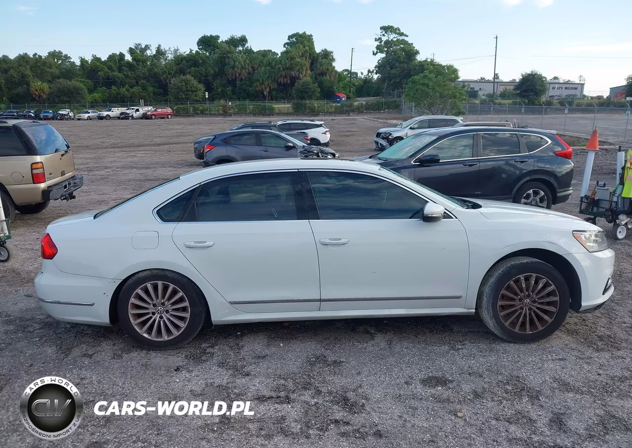 2016 Volkswagen Passat 1.8T Se VIN:1VWBT7A32GC010813 - 13