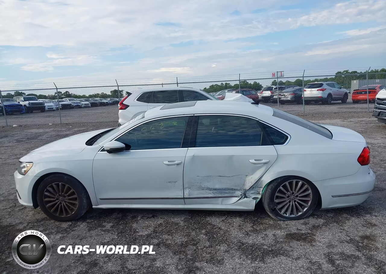 2016 Volkswagen Passat 1.8T Se VIN:1VWBT7A32GC010813 - 14