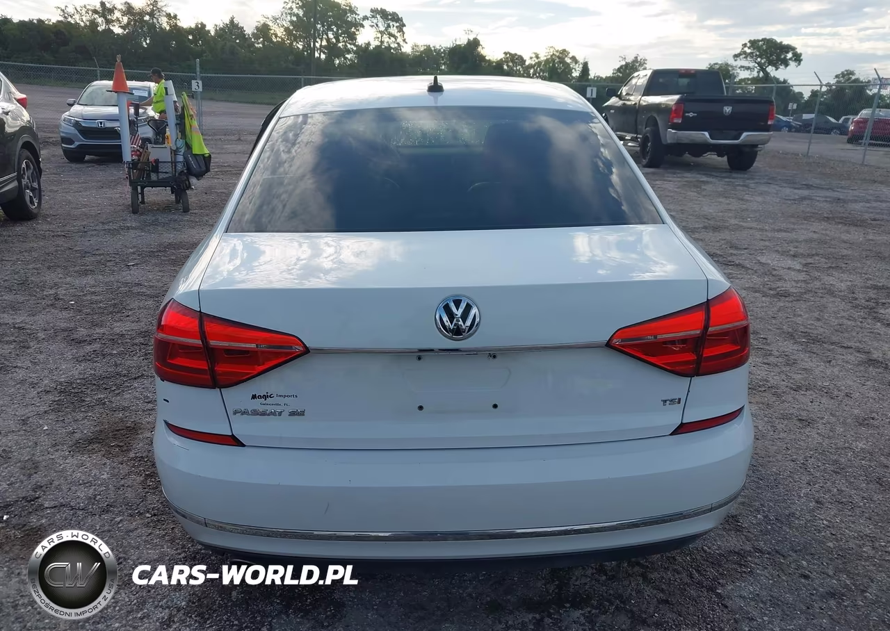 2016 Volkswagen Passat 1.8T Se VIN:1VWBT7A32GC010813 - 16