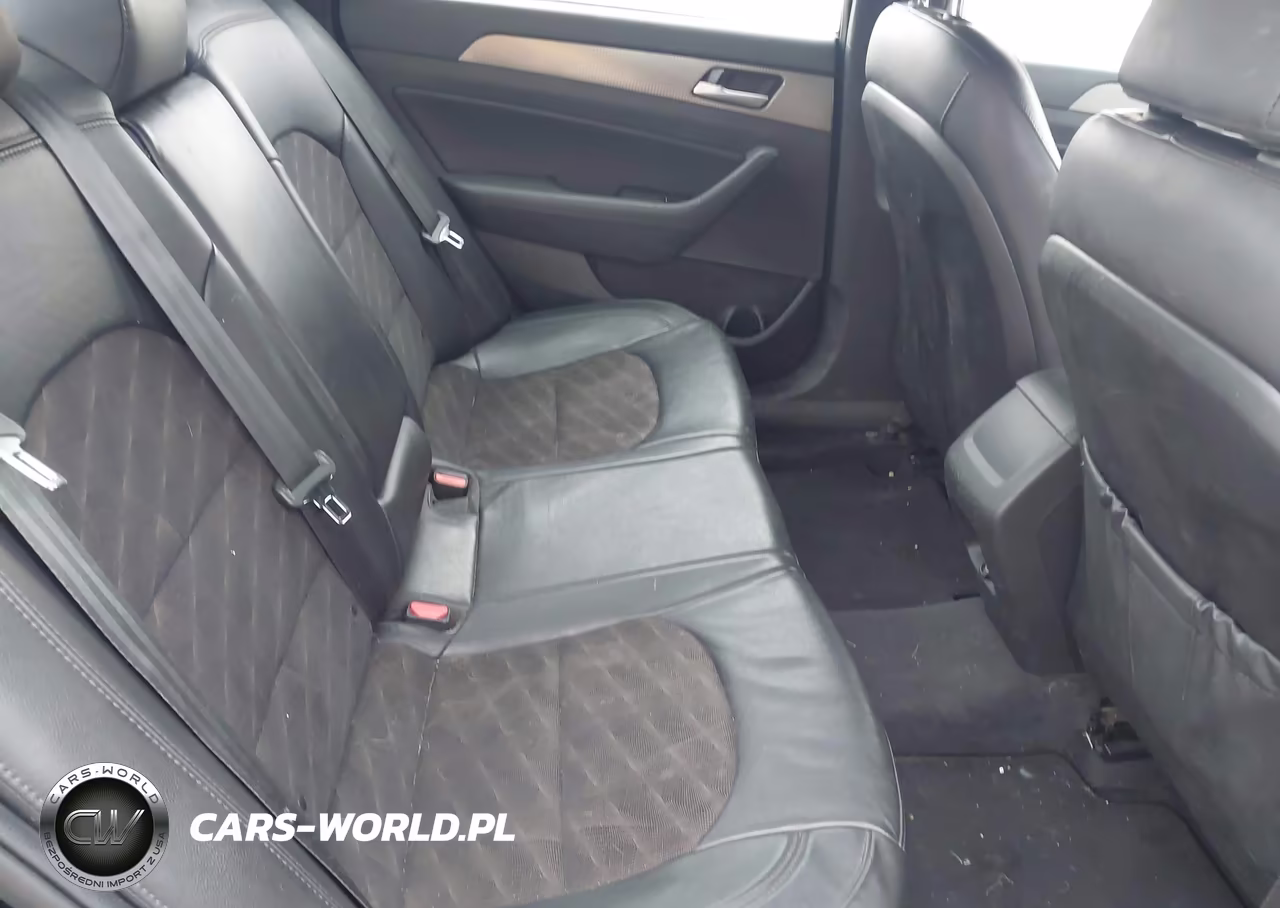 2018 Hyundai Sonata Sport VIN:5NPE34AF8JH664171 - 8