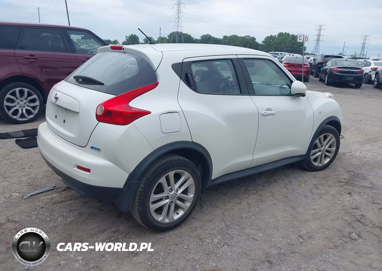2013 Nissan Juke S VIN:JN8AF5MR0DT222703 - 4