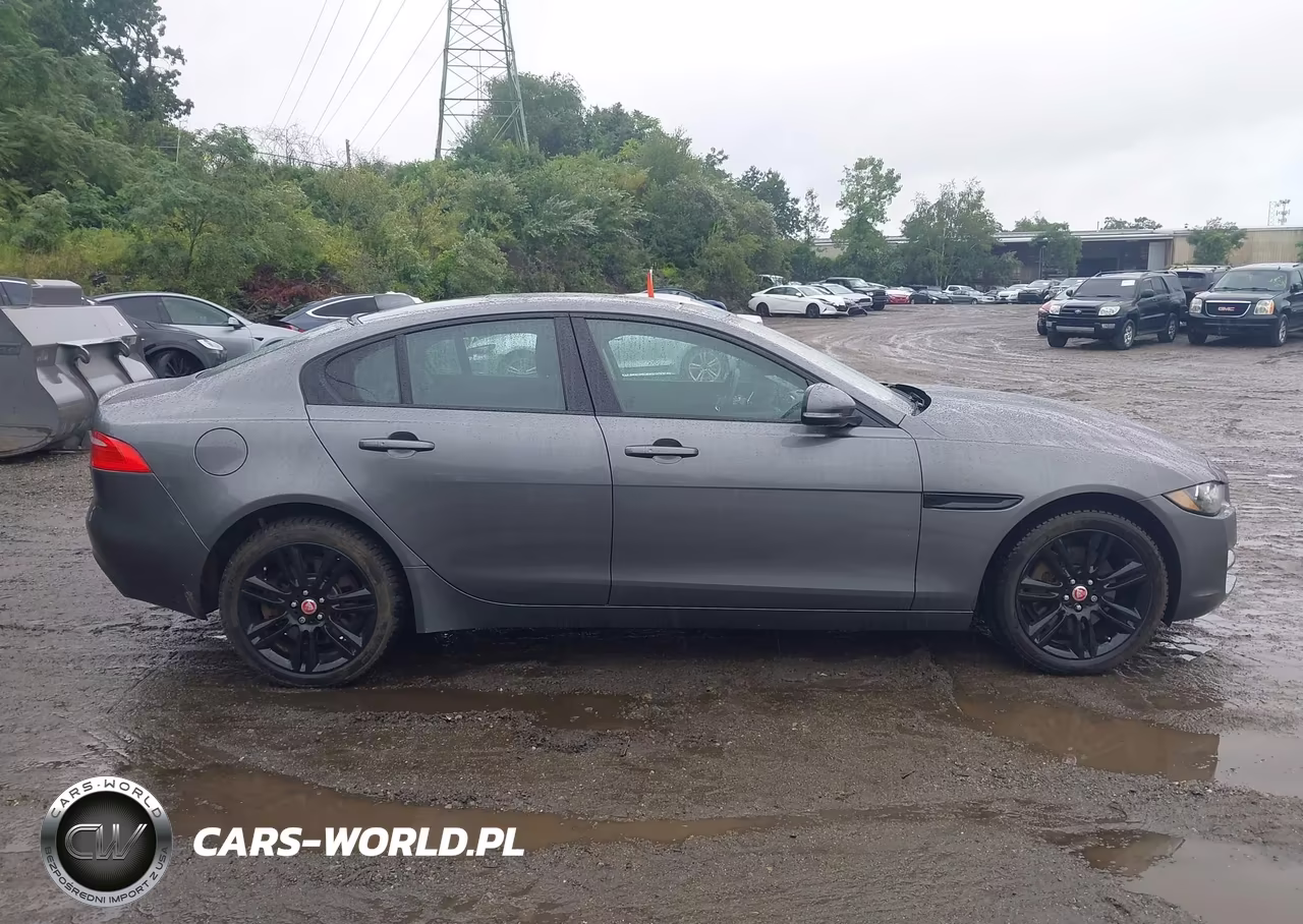2018 Jaguar Xe 25T Prestige VIN:SAJAK4FX7JCP38048 - 13