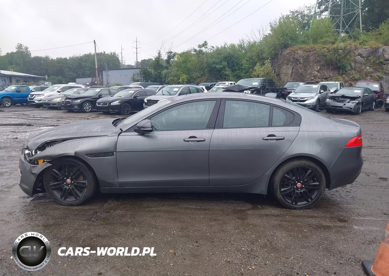 2018 Jaguar Xe 25T Prestige VIN:SAJAK4FX7JCP38048 - 14