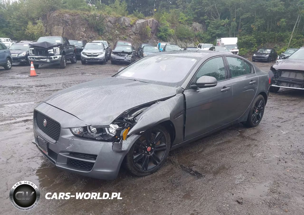 2018 Jaguar Xe 25T Prestige VIN:SAJAK4FX7JCP38048 - 2