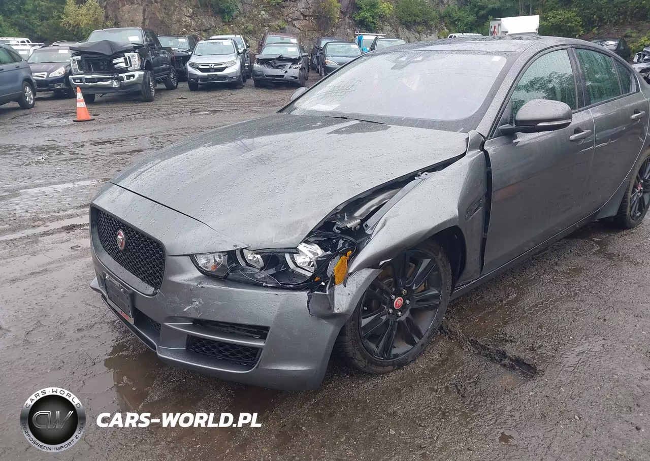 2018 Jaguar Xe 25T Prestige VIN:SAJAK4FX7JCP38048 - 6