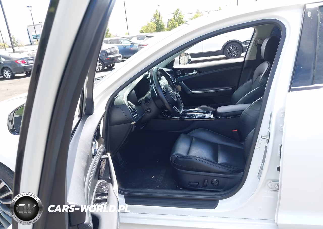 2018 Kia Stinger Premium VIN:KNAE25LA0J6037188 - 5