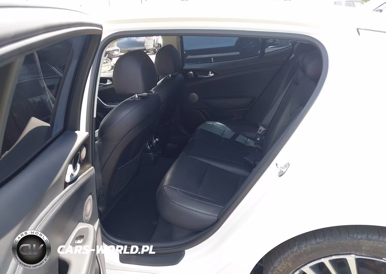 2018 Kia Stinger Premium VIN:KNAE25LA0J6037188 - 8