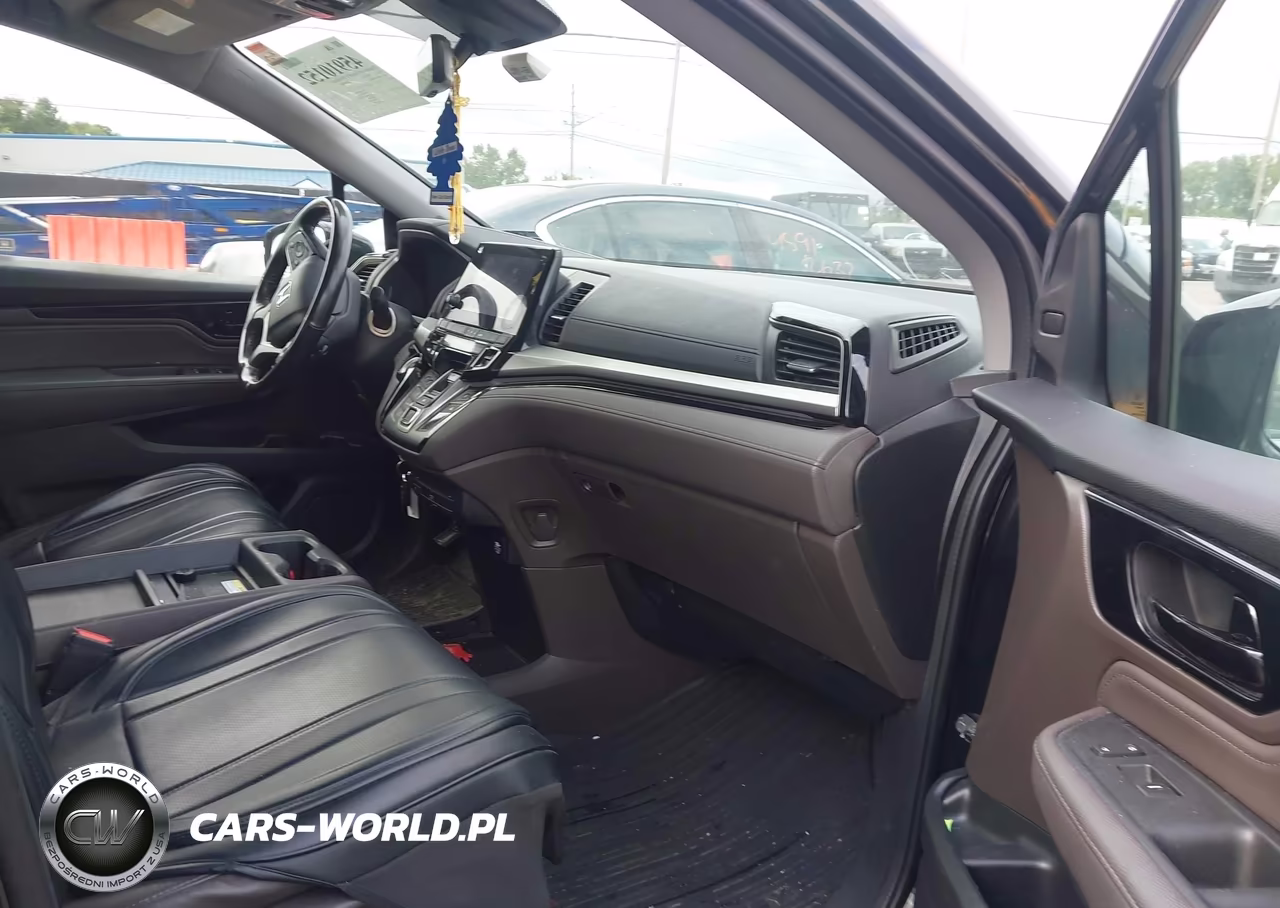 2018 Honda Odyssey Elite VIN:5FNRL6H98JB081241 - 5