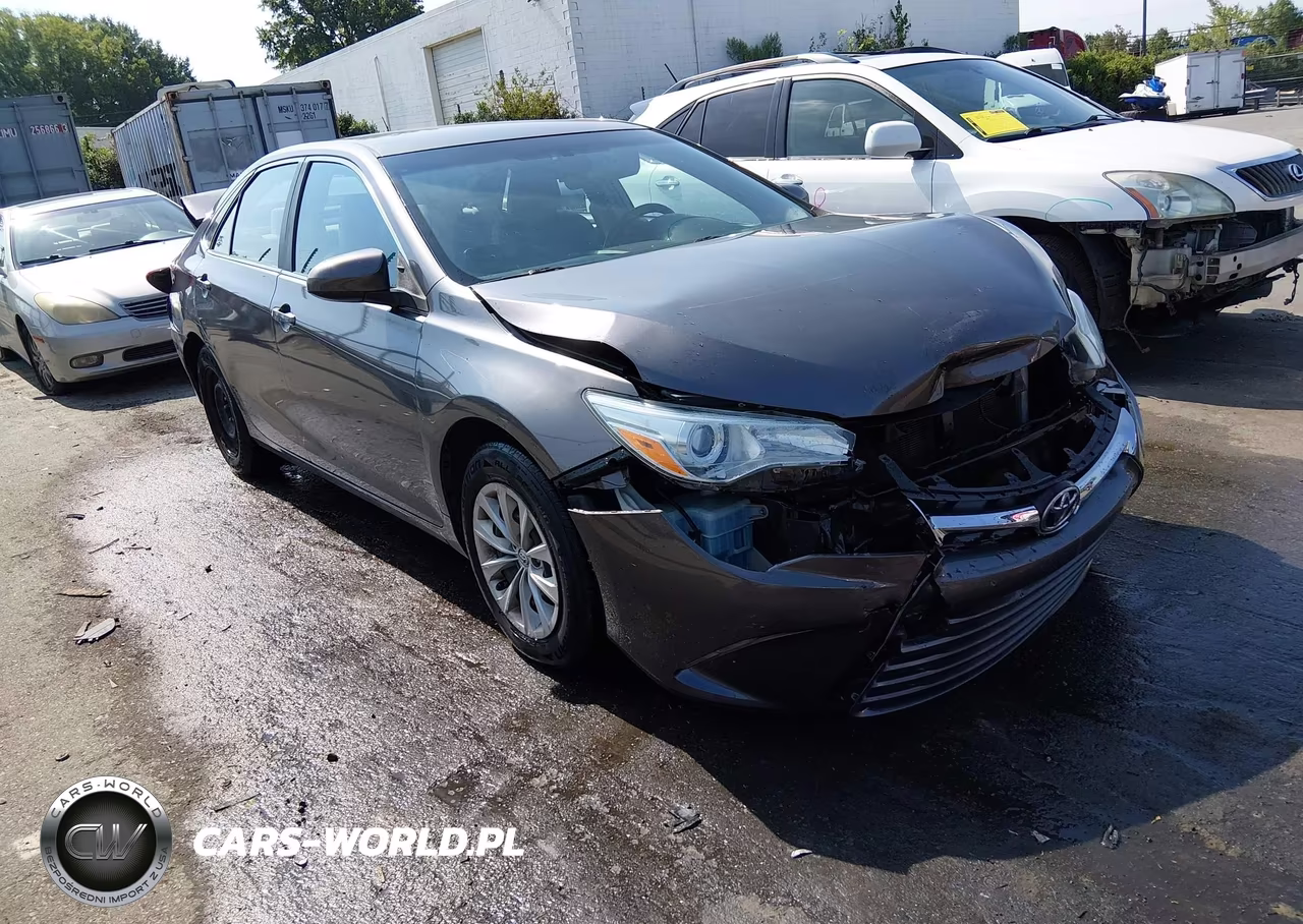 2015 Toyota Camry Le