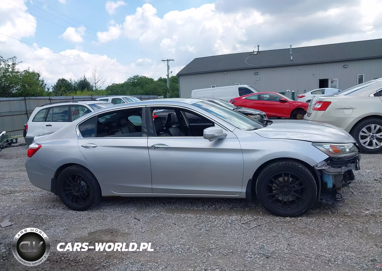 2014 Honda Accord Touring VIN:1HGCR3F99EA010670 - 14