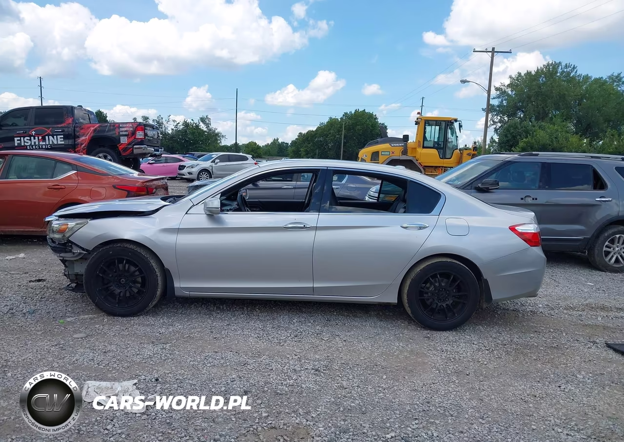 2014 Honda Accord Touring VIN:1HGCR3F99EA010670 - 15