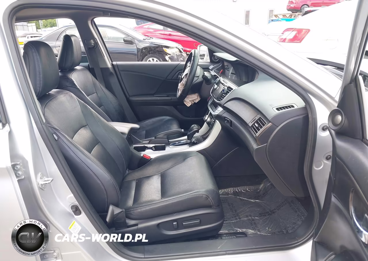 2014 Honda Accord Touring VIN:1HGCR3F99EA010670 - 5