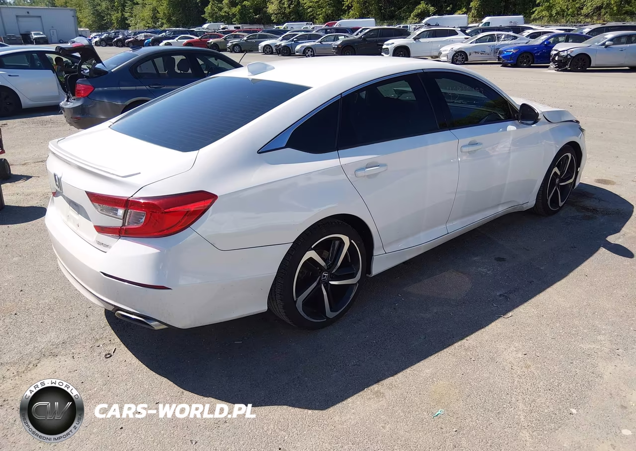 2018 Honda Accord Sport VIN:1HGCV1F39JA235614 - 4