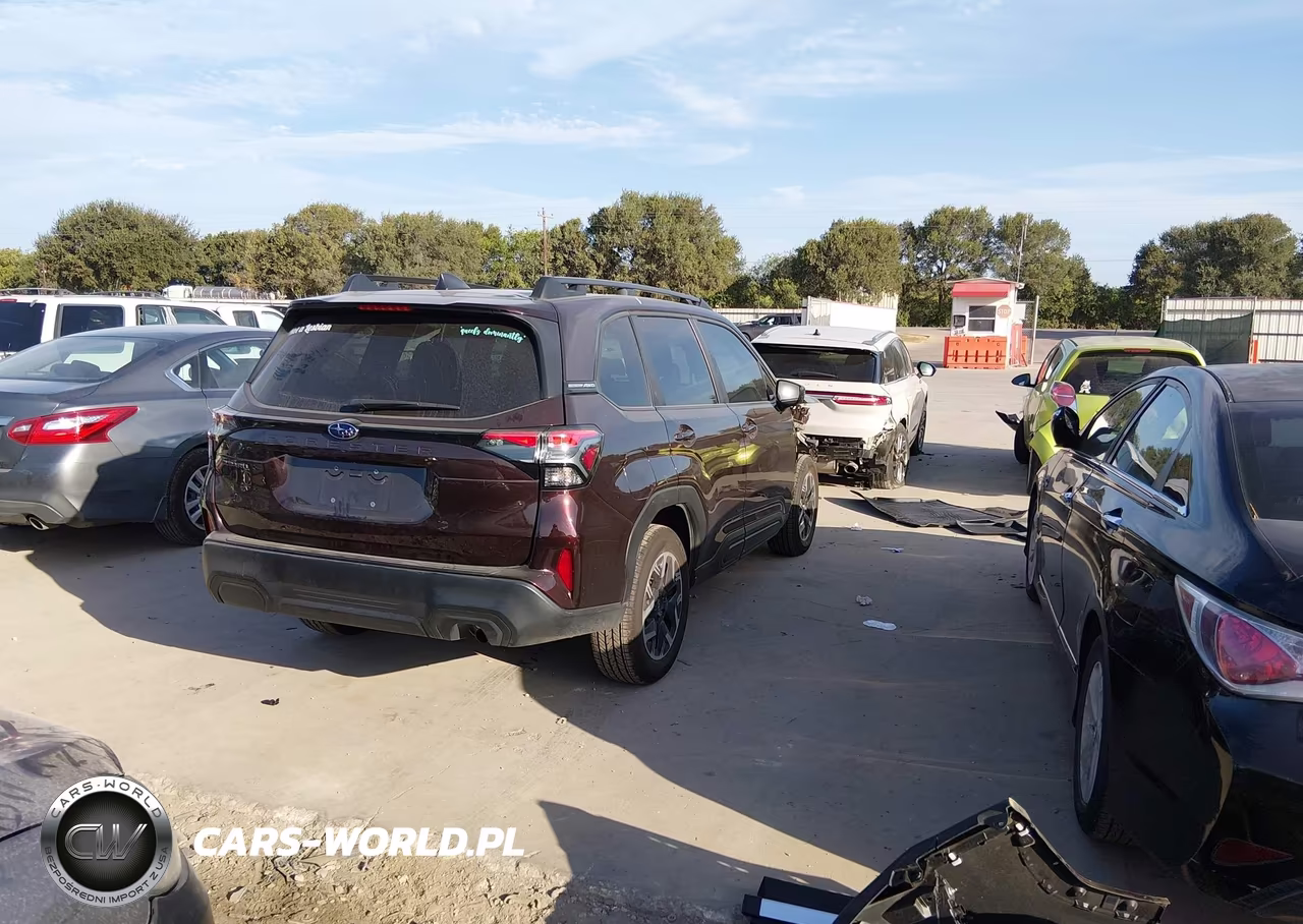 2026 Subaru Forester Premium VIN:4S4SLDB6XT3038682 - 4