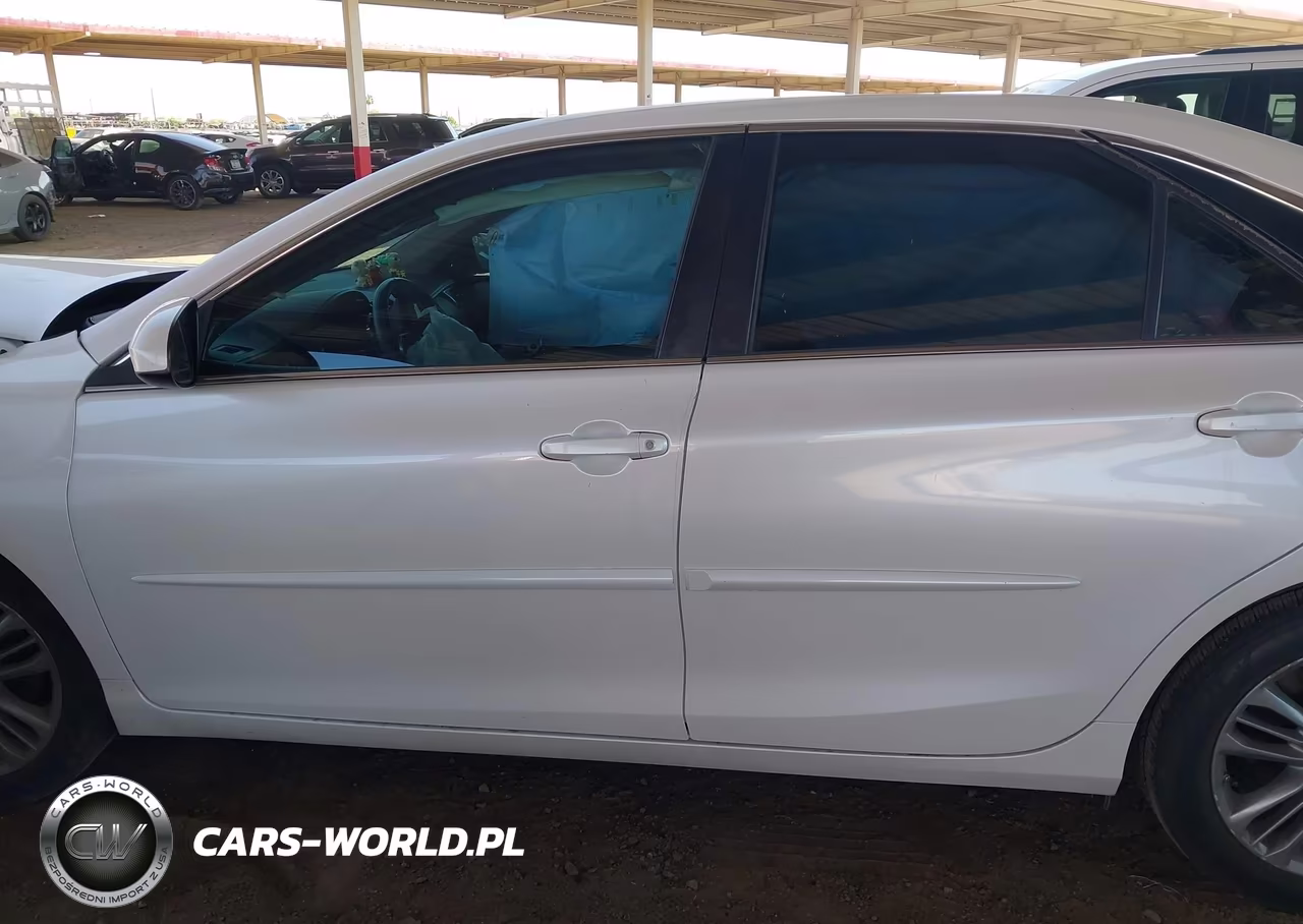 2016 Toyota Camry Se VIN:4T1BF1FKXGU260670 - 14