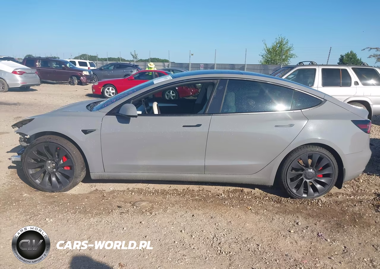 2022 Tesla Model 3 Performance Dual Motor All-Wheel Drive VIN:5YJ3E1EC9NF273826 - 14