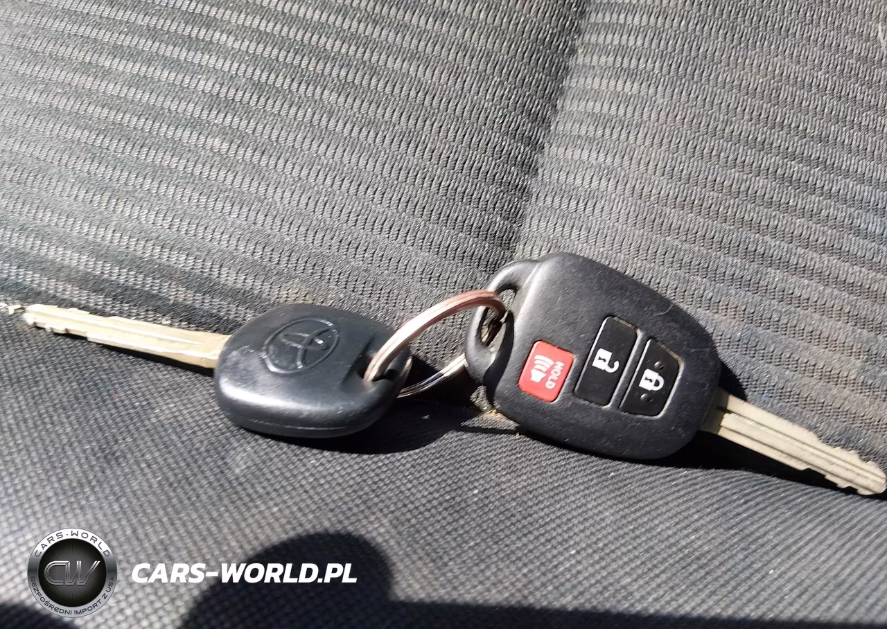 2017 Toyota Rav4 Le VIN:2T3BFREV5HW646982 - 11