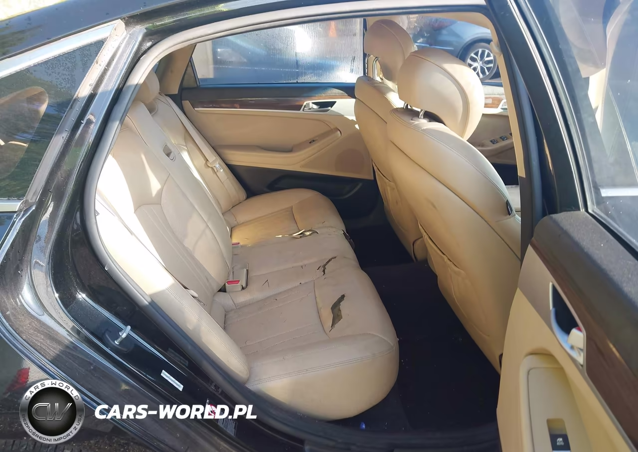 2015 Hyundai Genesis 3.8 VIN:KMHGN4JE5FU065585 - 8