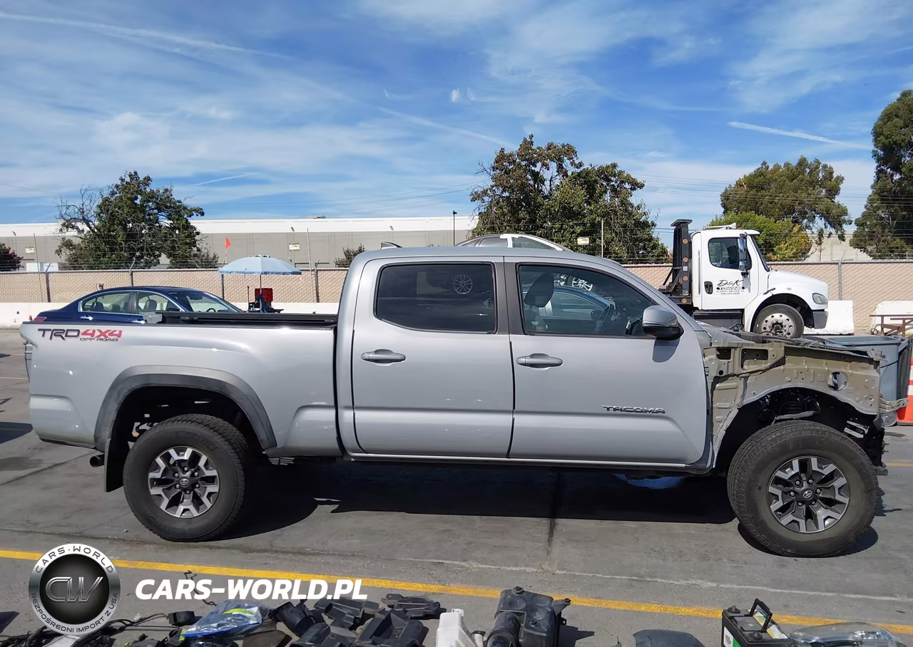 2018 Toyota Tacoma Trd Off Road VIN:3TMDZ5BN4JM037788 - 14