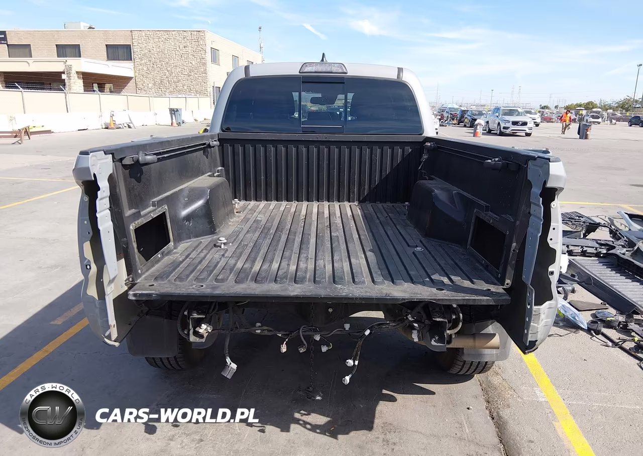 2018 Toyota Tacoma Trd Off Road VIN:3TMDZ5BN4JM037788 - 17