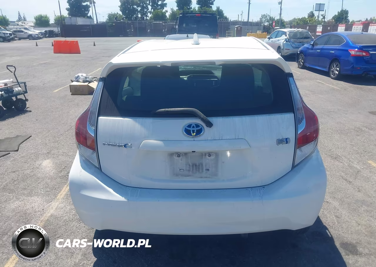 2016 Toyota Prius C One VIN:JTDKDTB33G1117873 - 16