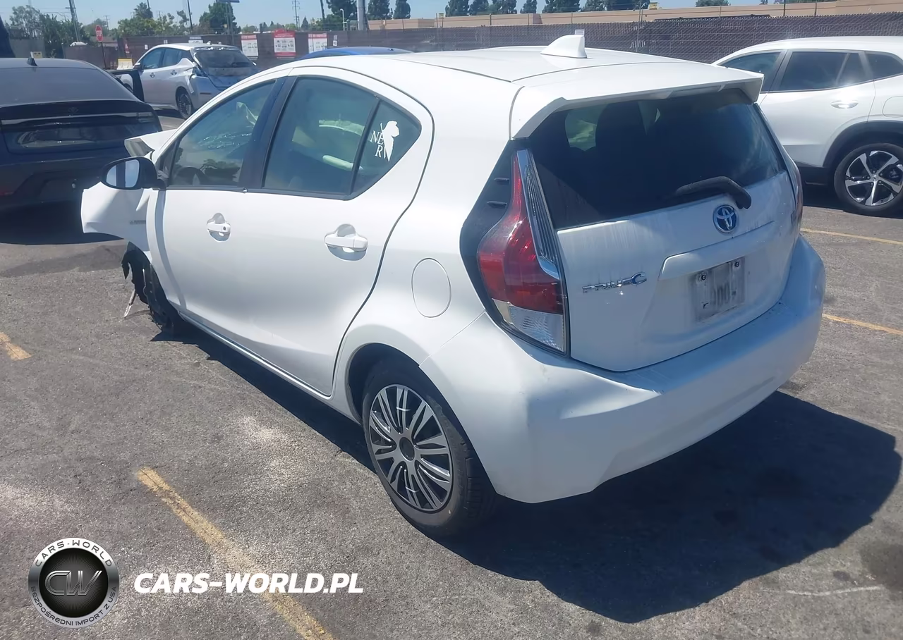 2016 Toyota Prius C One VIN:JTDKDTB33G1117873 - 3