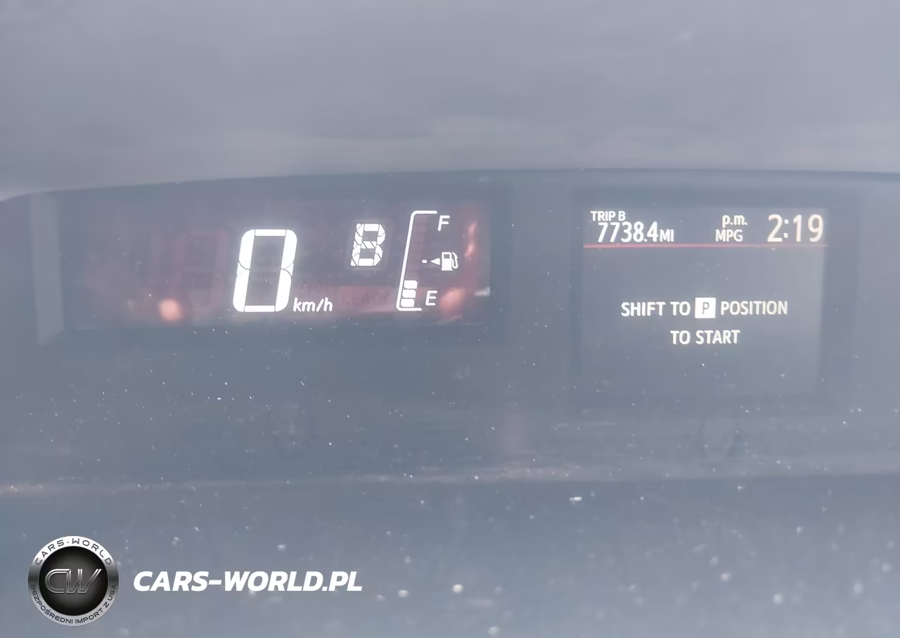 2016 Toyota Prius C One VIN:JTDKDTB33G1117873 - 7