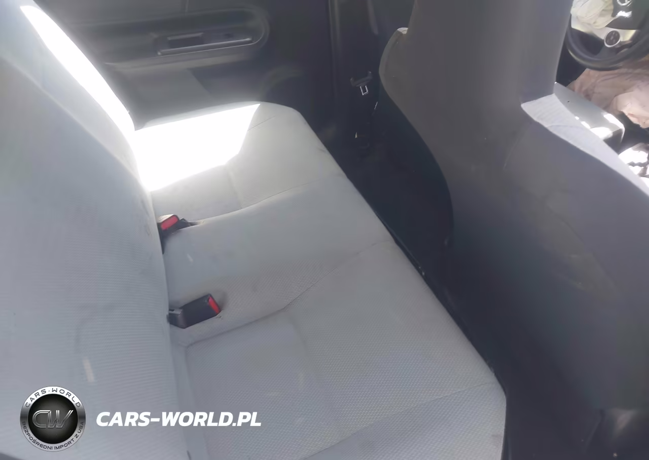 2016 Toyota Prius C One VIN:JTDKDTB33G1117873 - 8