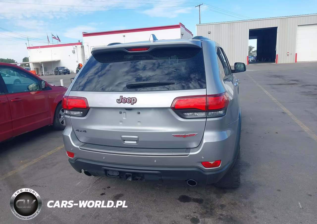 2020 Jeep Grand Cherokee Trailhawk 4X4 VIN:1C4RJFLG7LC330821 - 16