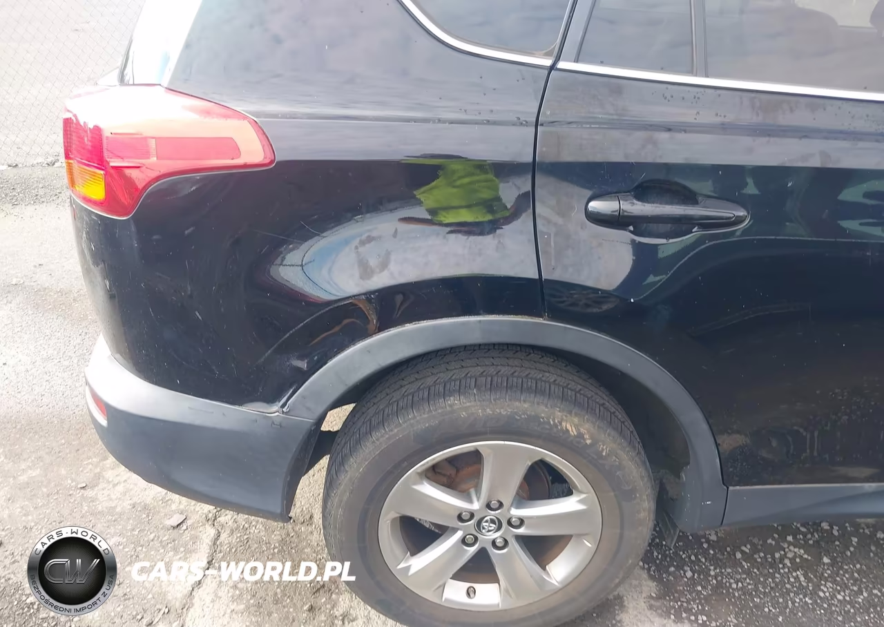 2015 Toyota Rav4 Xle VIN:2T3RFREV3FW270519 - 17